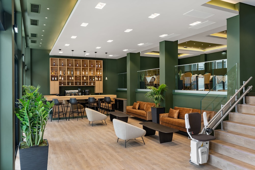 azur hotel volos