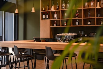 azur hotel volos