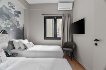 azur hotel volos