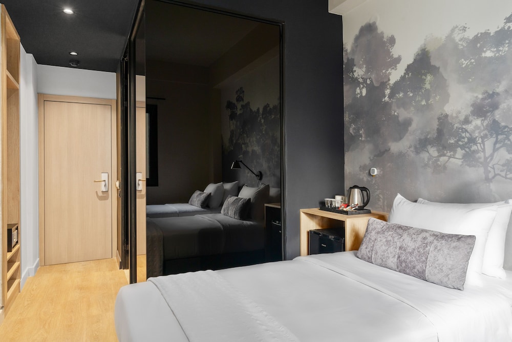 azur hotel volos