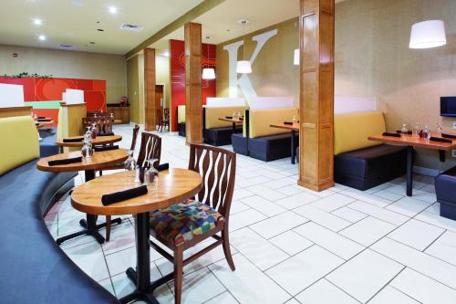 holiday inn batesville by ihg