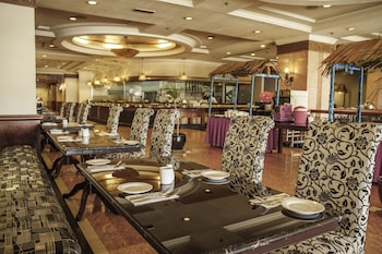 the grand renai