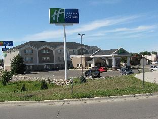 holiday inn express jamestown by ihg