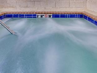 holiday inn express jamestown by ihg