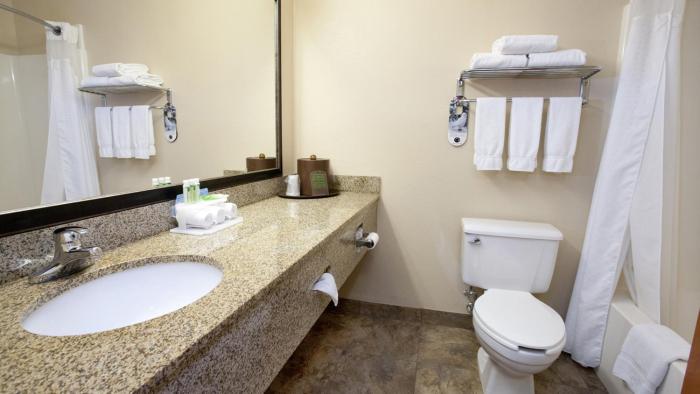 holiday inn express jamestown by ihg