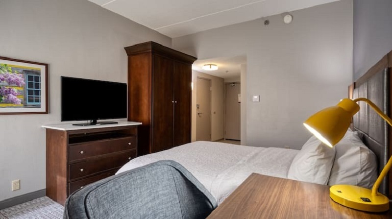 hampton inn janesville