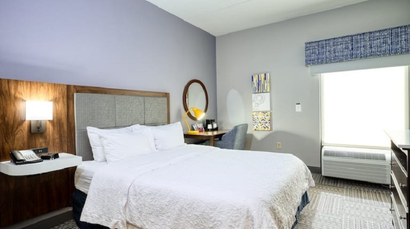 hampton inn janesville