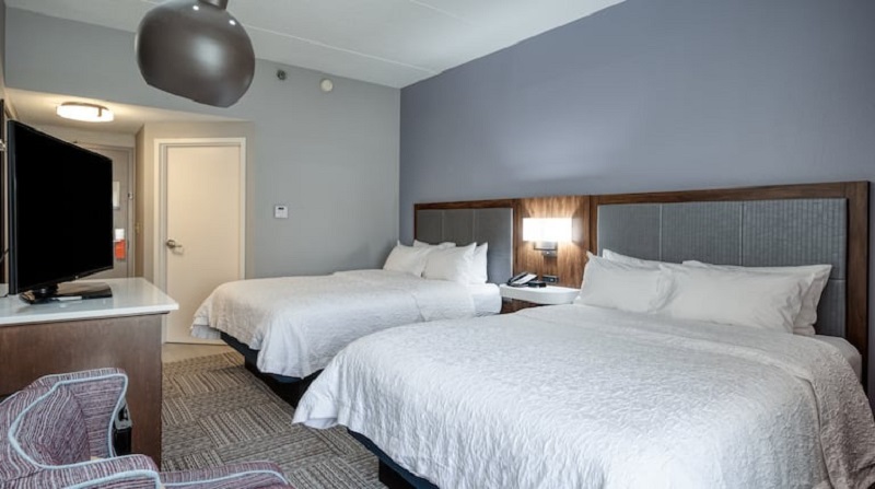 hampton inn janesville