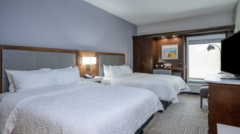 hampton inn janesville