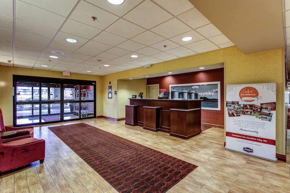 hampton inn junction city