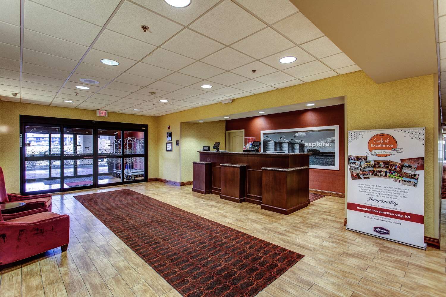 hampton inn junction city
