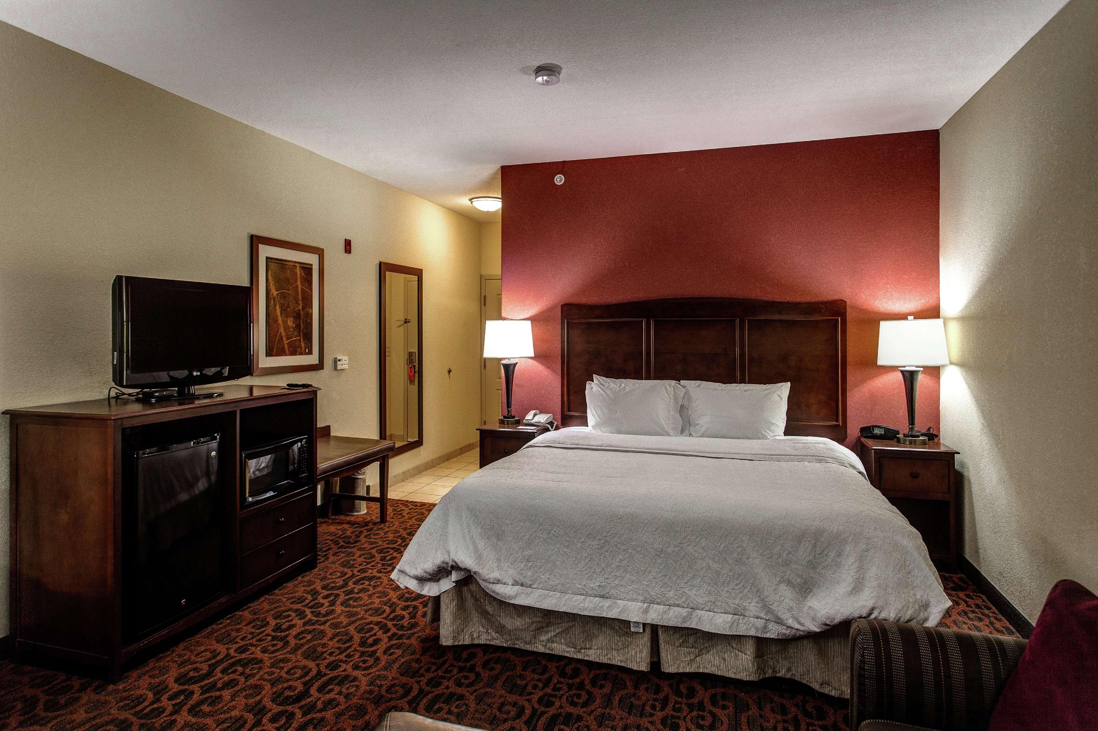 hampton inn junction city