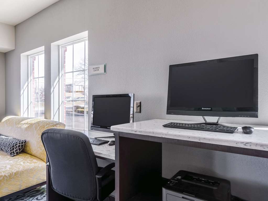 la quinta inn and suites by wyndham kansas city airport