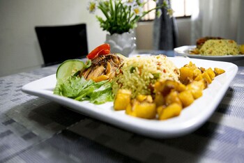 naptin executive hotel and suites