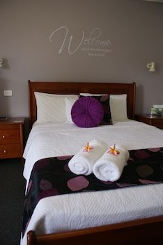 Karuah Riverside Motel,Cowra>>Byron Bay,4 star