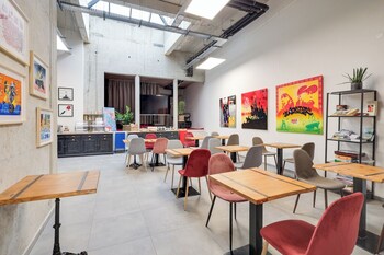 best western 11bauer paris st ouen