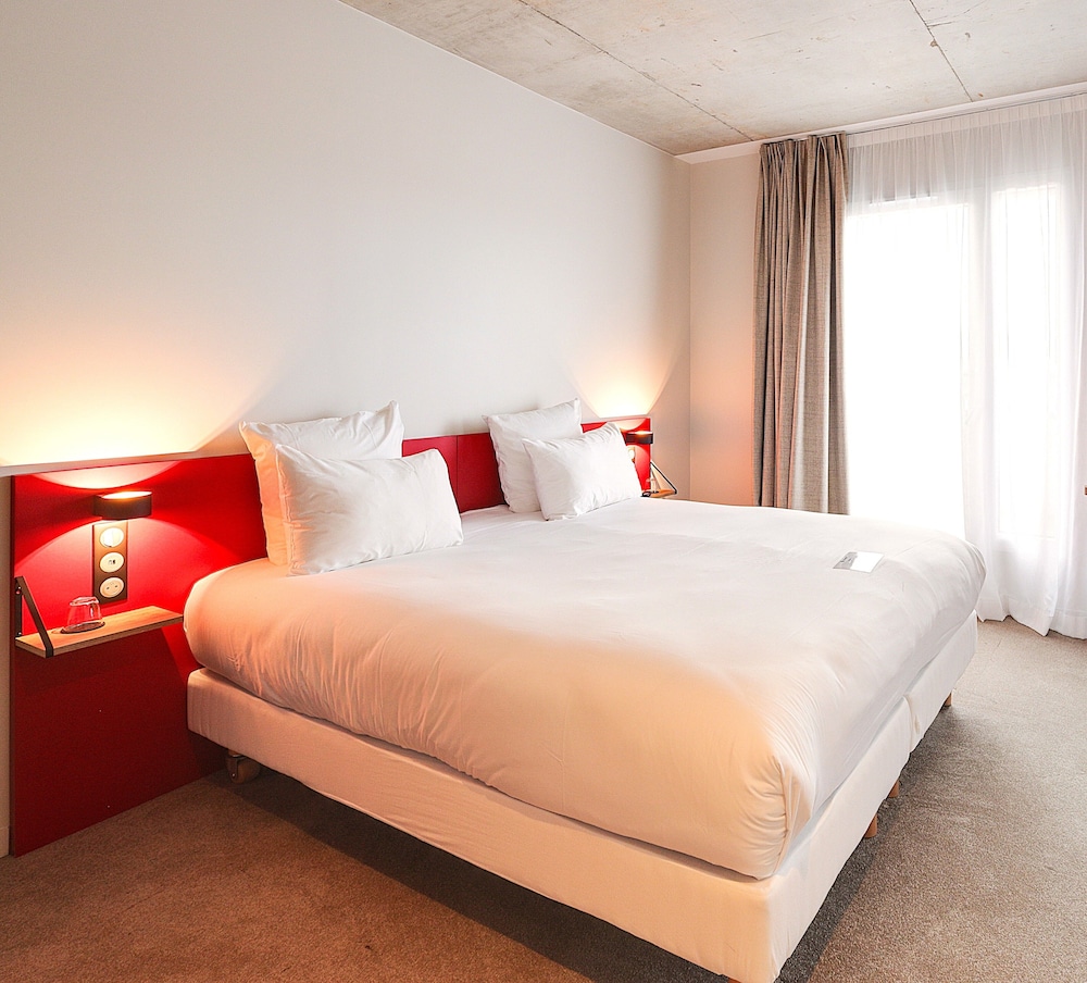 best western 11bauer paris st ouen