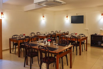 hotel vinayaga tirupur