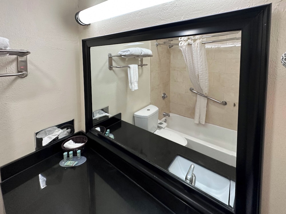 studio 6 suites dallas tx downtown