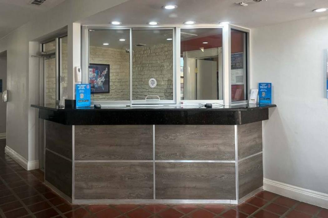 studio 6 suites dallas tx downtown