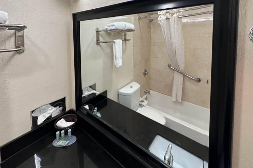 studio 6 suites dallas tx downtown