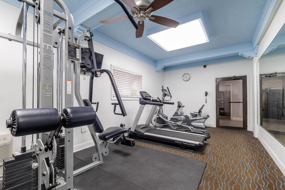 studio 6 suites dallas tx downtown