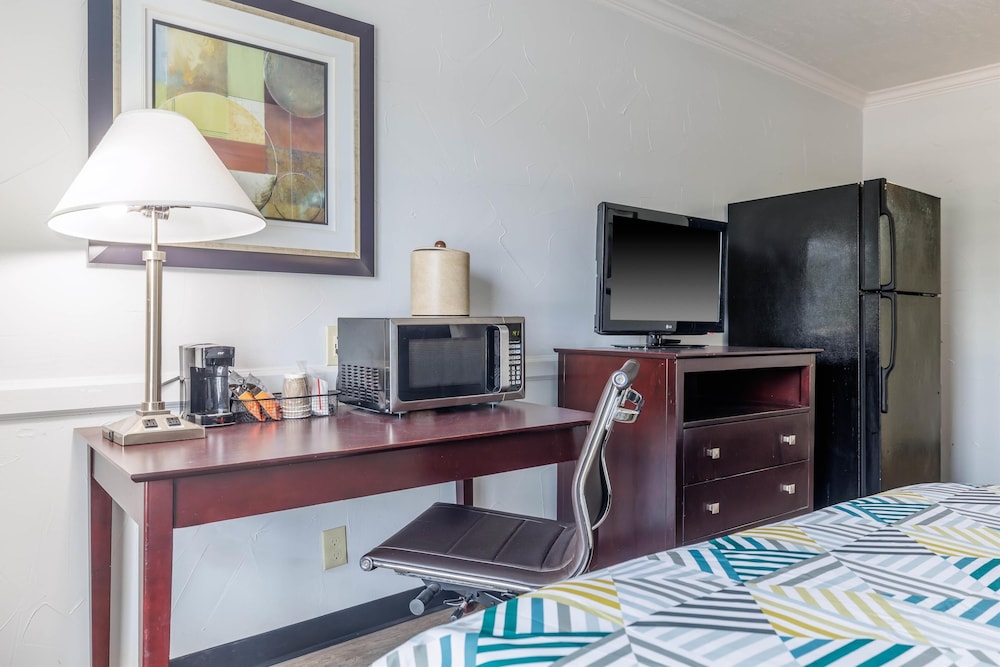 studio 6 suites dallas tx downtown