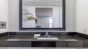 studio 6 suites dallas tx downtown