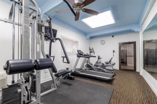 studio 6 suites dallas tx downtown