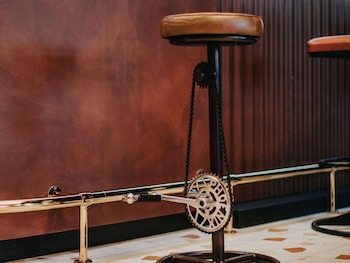 greet hotel brest aeroport