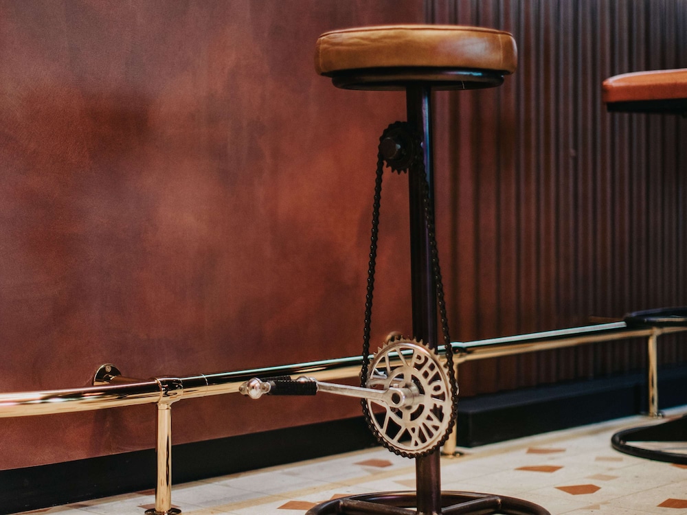 greet hotel brest aeroport