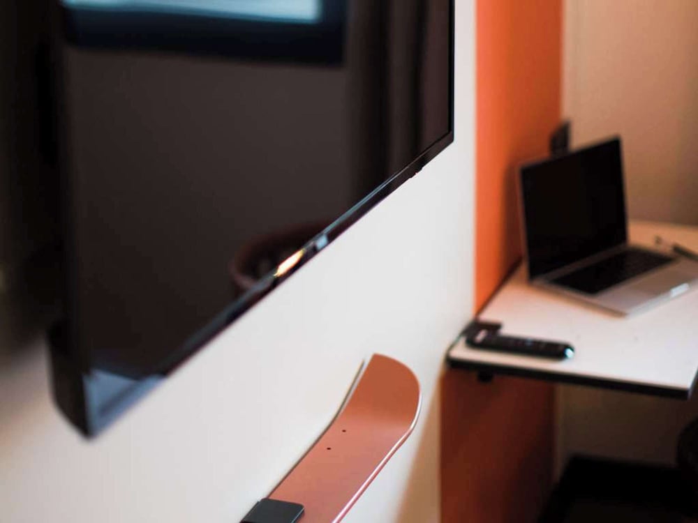 greet hotel brest aeroport