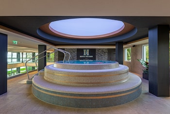 hotel helikon