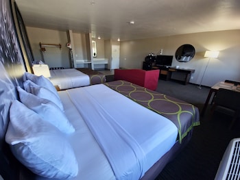 super 8 by wyndham wickenburg az