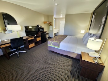 super 8 by wyndham wickenburg az