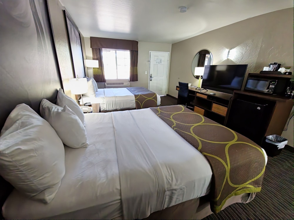 super 8 by wyndham wickenburg az