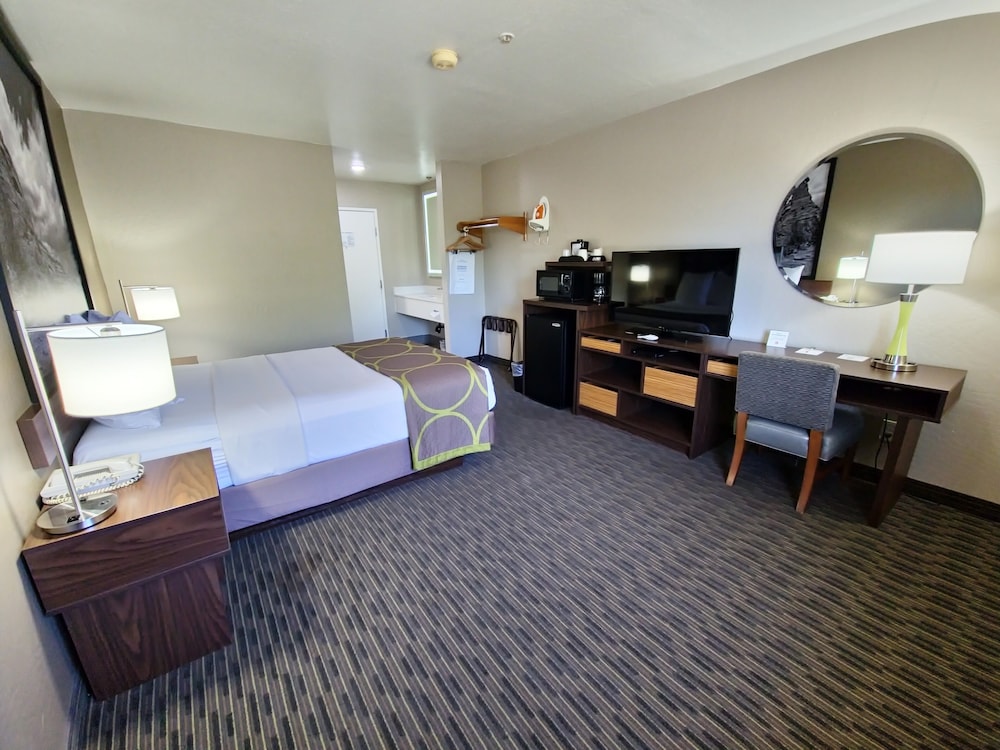 super 8 by wyndham wickenburg az