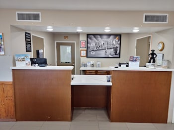 Super 8 By Wyndham Wickenburg Az,Phoenix>>Maricopa,2 star