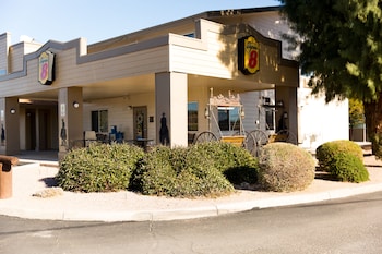 Super 8 By Wyndham Wickenburg Az,Phoenix>>Maricopa,2 star