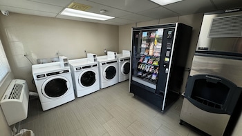 super 8 by wyndham wickenburg az