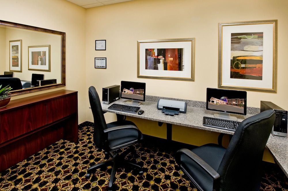 holiday inn express and suites willcox by ihg