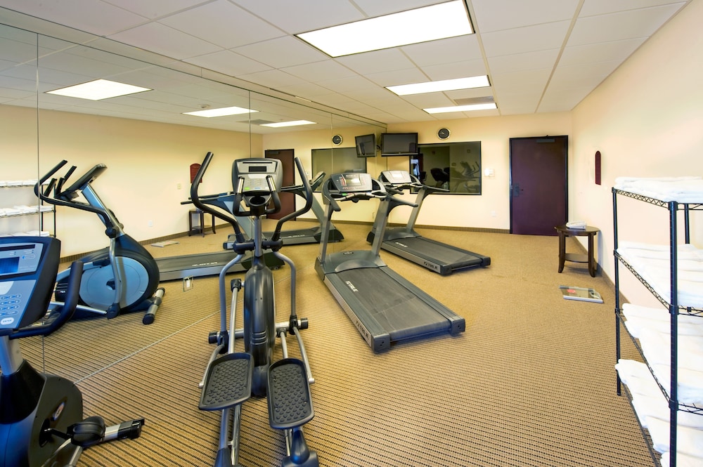 holiday inn express and suites willcox by ihg