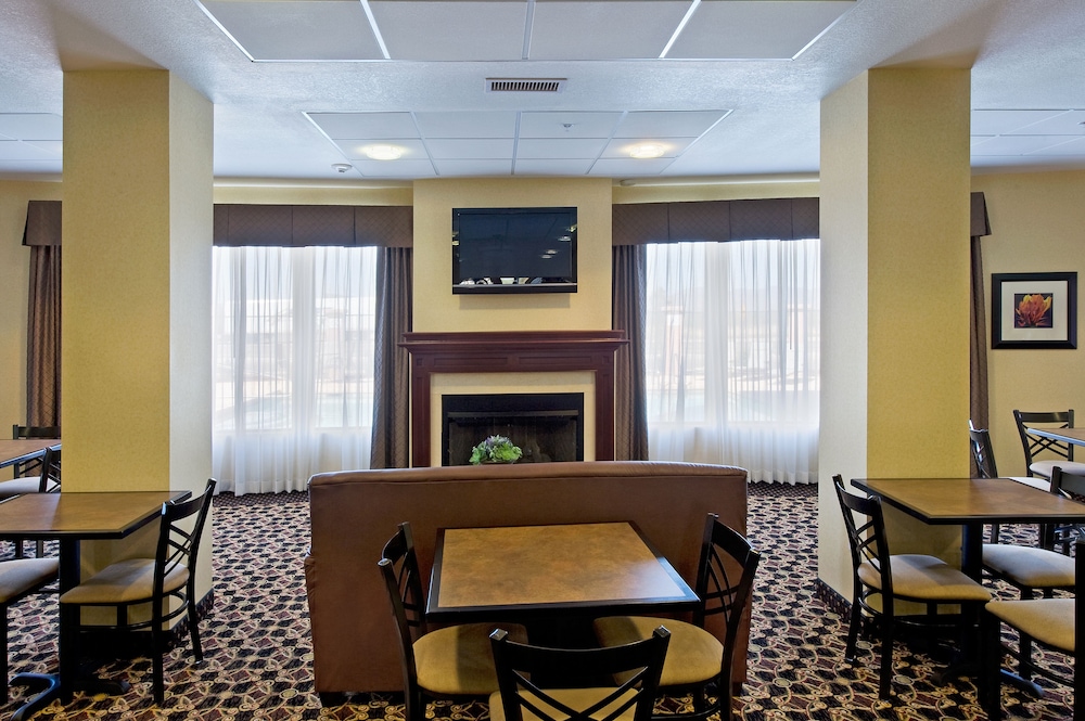 holiday inn express and suites willcox by ihg
