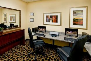 holiday inn express and suites willcox by ihg
