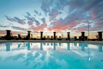 holiday inn express and suites willcox by ihg