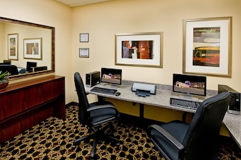 holiday inn express and suites willcox by ihg