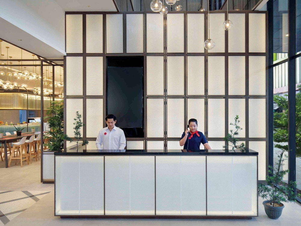 ibis palembang sanggar