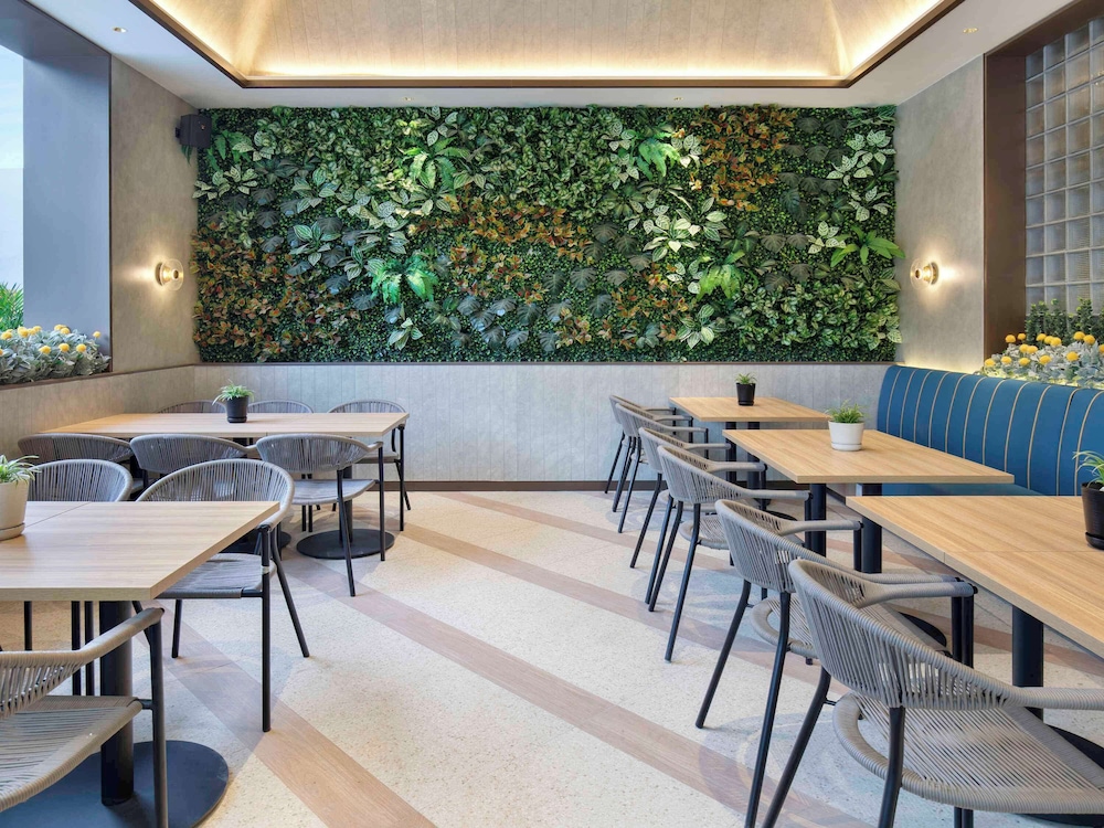 ibis palembang sanggar