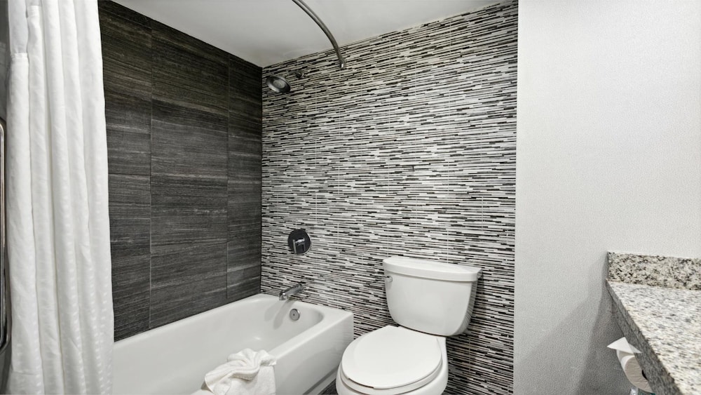 holiday inn express williamsburg north by ihg