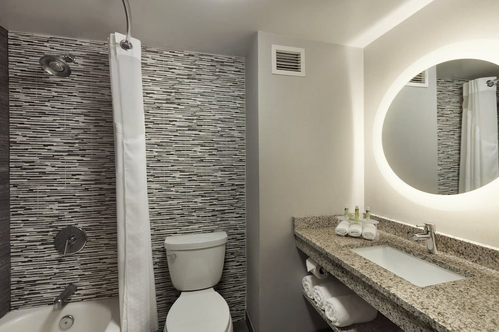 holiday inn express williamsburg north by ihg